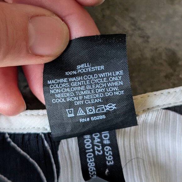 Express White Black Floral Flutter Sleeve Long Duster Kimono size M/L - Picture 7 of 8